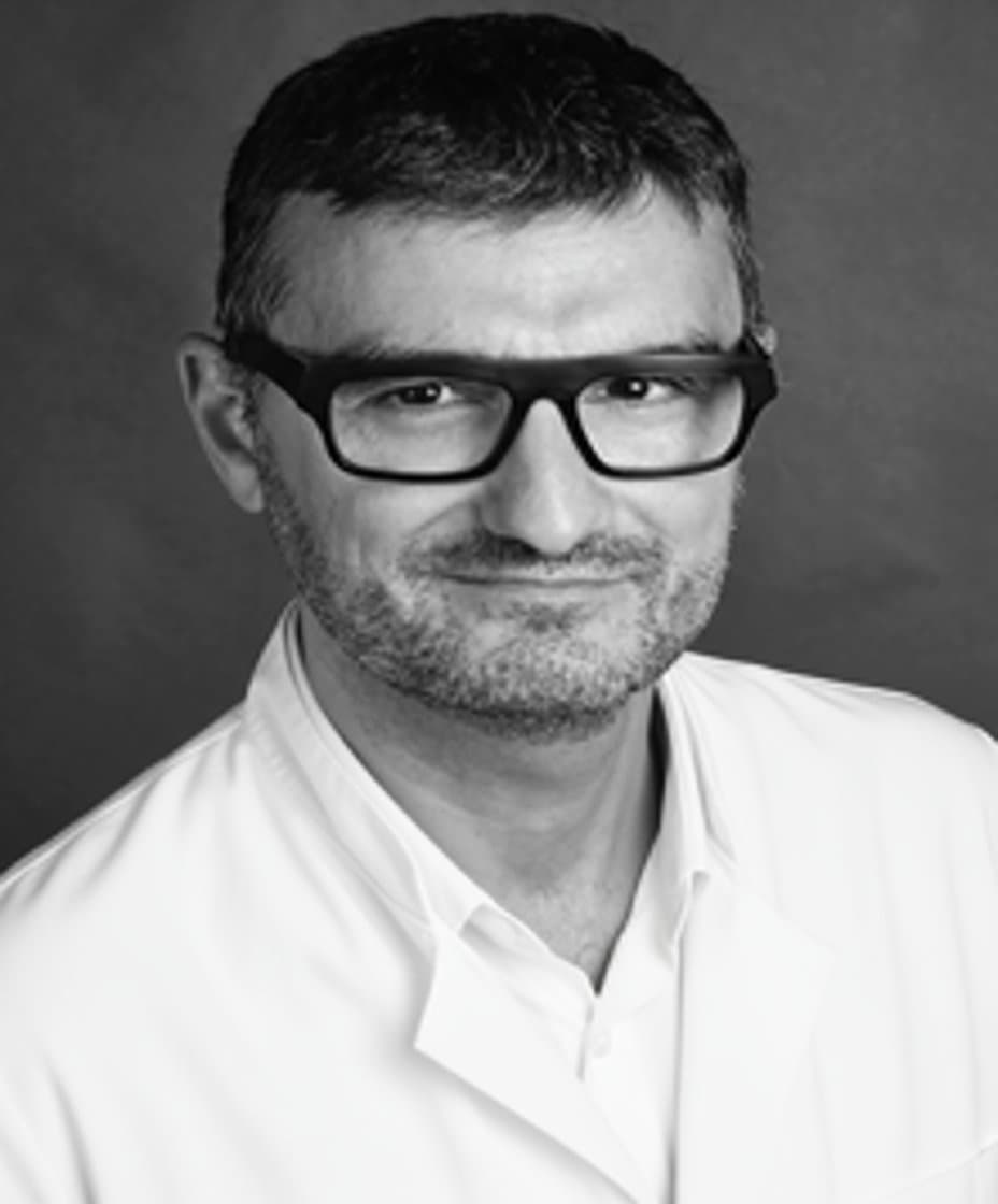 Dr Michel Khronis
